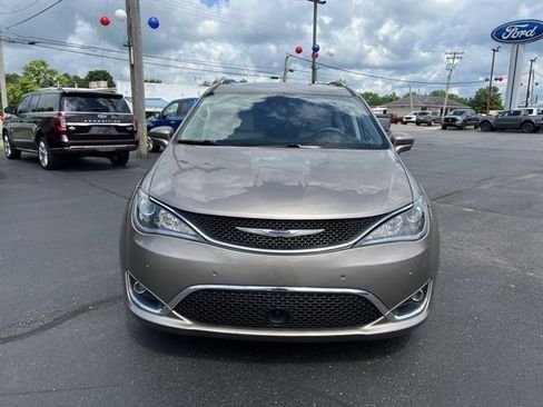 Used 2017 Chrysler Pacifica Touring-L Plus w/ Advanced Safetytec Group image 15