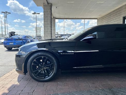 Used 2015 Chevrolet Camaro LT RWD image 5
