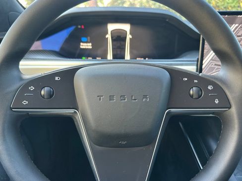 Used 2023 Tesla Model S Plaid AWD/4WD image 21