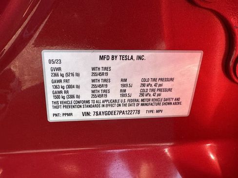 Used 2023 Tesla Model Y Long Range AWD/4WD image 27