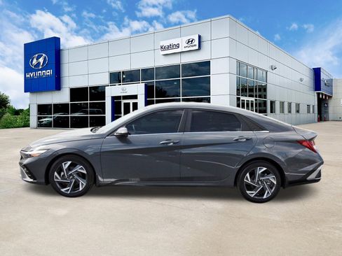 Certified 2024 Hyundai Elantra SEL w/ Convenience Package FWD image 8
