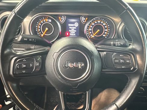 Used 2019 Jeep Wrangler Sport AWD/4WD image 17