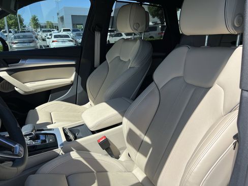 Used 2024 Audi Q5 2.0T Premium Plus image 16