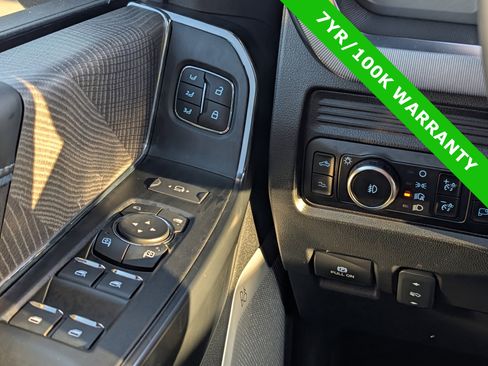 Used 2025 Ford F350 Platinum image 24