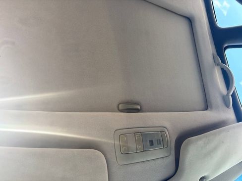 Used 1994 Toyota Camry XLE FWD image 18