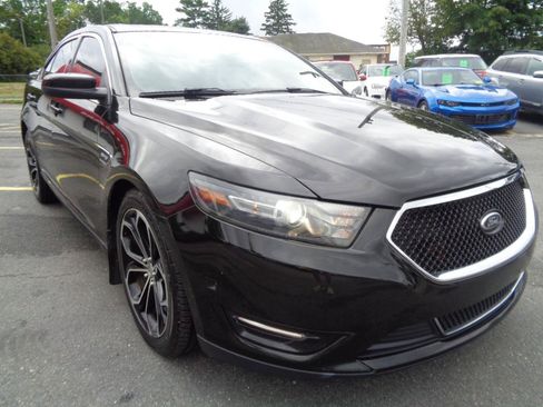 Used 2013 Ford Taurus SHO AWD/4WD image 18