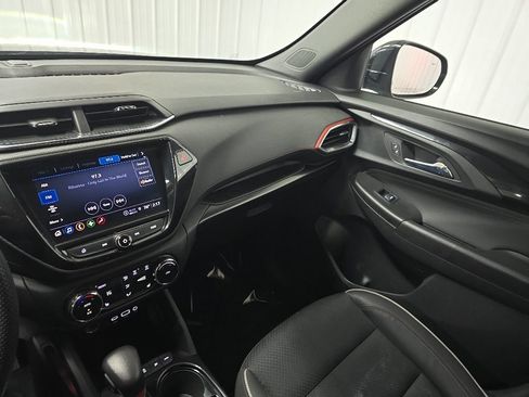 Used 2022 Chevrolet TrailBlazer RS w/ Technology Package AWD/4WD image 26