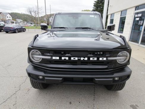 New 2025 Ford Bronco Outer Banks w/ Sasquatch Package image 7