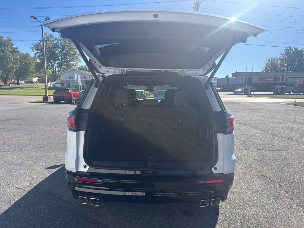 Used 2026 GMC Acadia Denali Ultimate AWD/4WD image 8