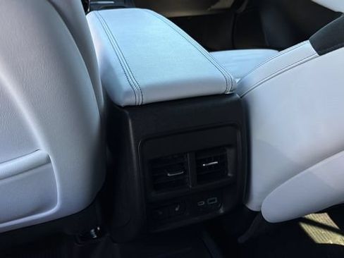 Used 2024 Cadillac XT4 Sport FWD image 21