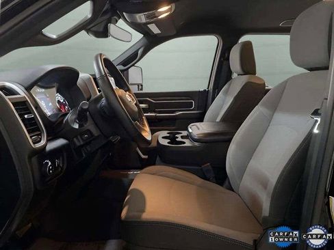 Used 2024 RAM 2500 Big Horn w/ Safety Group image 58