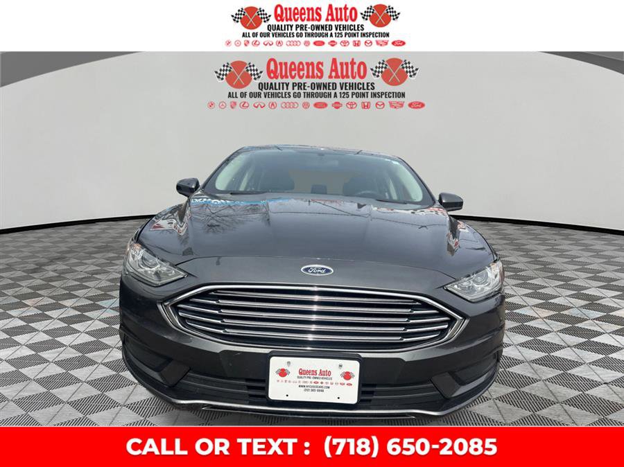 Used 2018 Ford Fusion SE FWD image 1