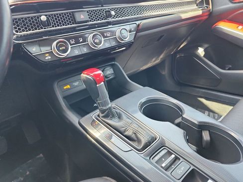 Used 2022 Honda Civic Touring image 27