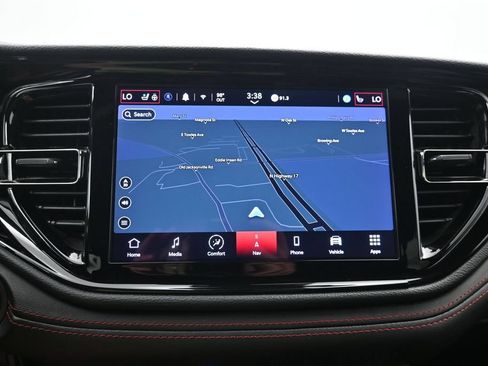 Used 2024 Dodge Durango GT RWD image 16
