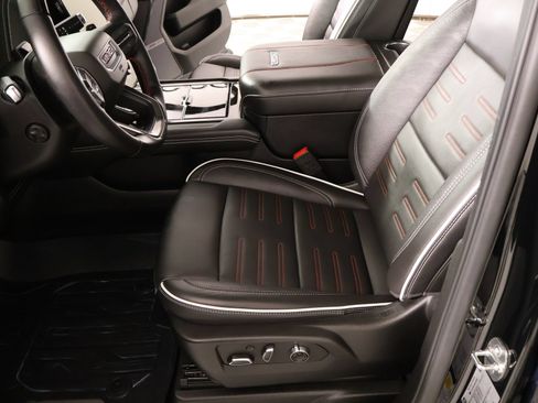 Used 2025 GMC Yukon AT4 Ultimate w/ LPO, Floor Liner Package AWD/4WD image 11