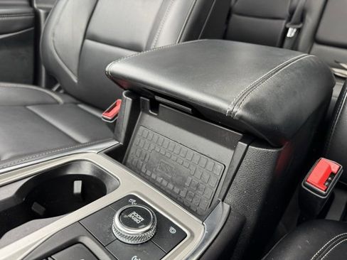 Certified 2023 Ford Explorer XLT w/ Equipment Group 202A image 23