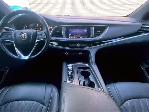 Used 2023 Buick Enclave Avenir image 15