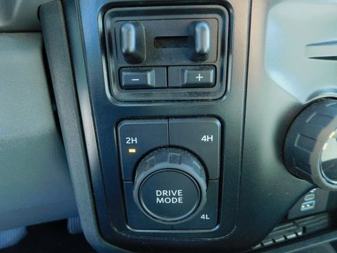Used 2024 Ford F250 XLT image 27