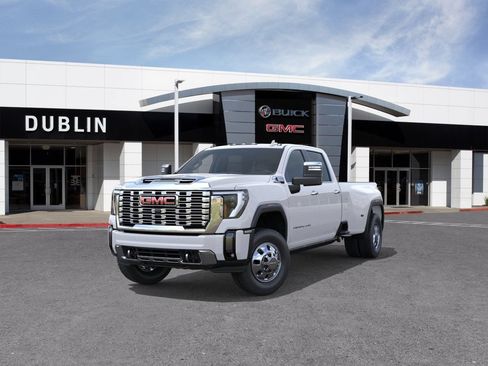 New 2026 GMC Sierra 3500 Denali w/ Denali Reserve Package AWD/4WD image 9