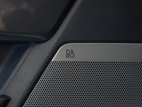 Used 2022 Ford F150 Lariat w/ Equipment Group 502A High image 49