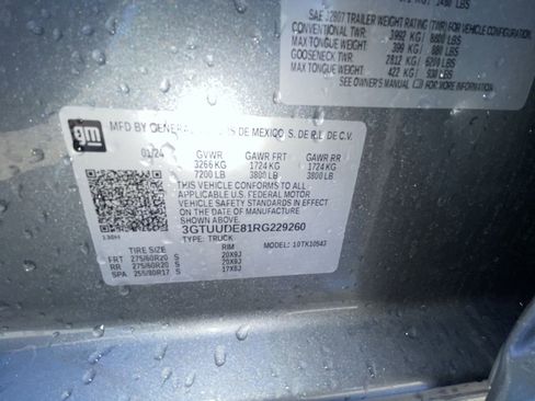 Used 2024 GMC Sierra 1500 SLT w/ SLT Premium Plus Package image 33