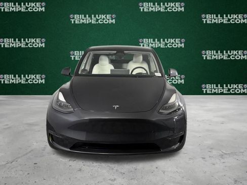 Used 2024 Tesla Model Y Performance image 9