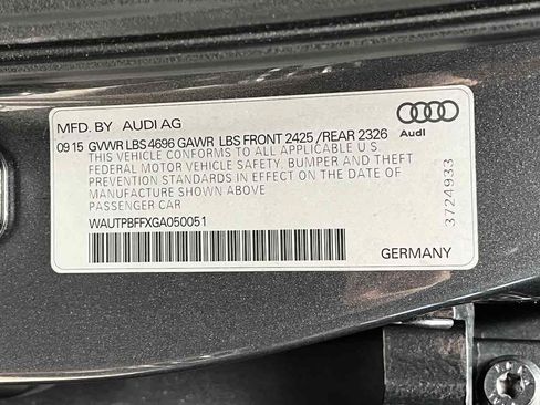 Used 2016 Audi A3 e-tron Premium Plus w/ Premium Plus Package FWD image 38
