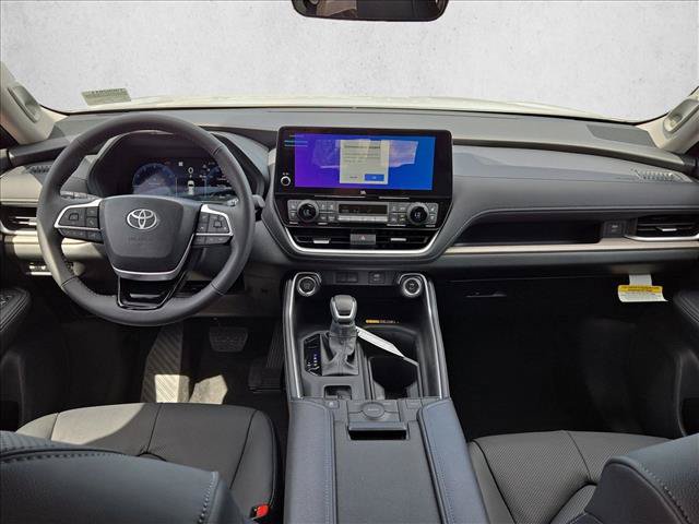 New 2026 Toyota Grand Highlander FWD image 15