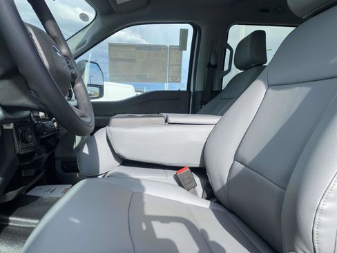 New 2026 Ford F350 XL w/ XL Chrome Package AWD/4WD image 14