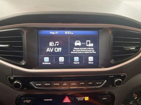 Used 2017 Hyundai Ioniq Blue FWD image 13