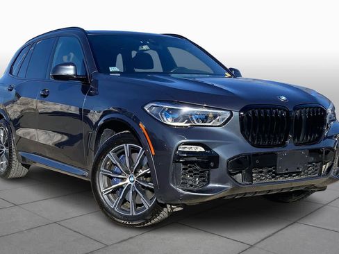Used 2021 BMW X5 M50i w/ Executive Package image 3