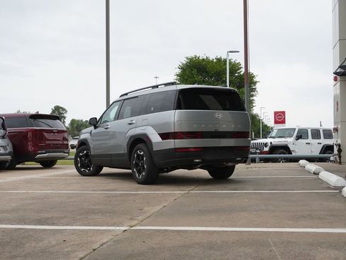 Used 2025 Hyundai Santa Fe SEL image 4