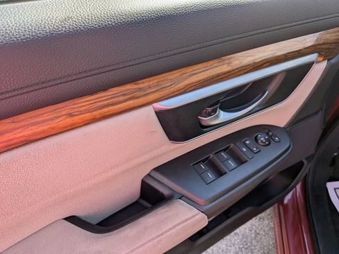 Used 2017 Honda CR-V EX image 9