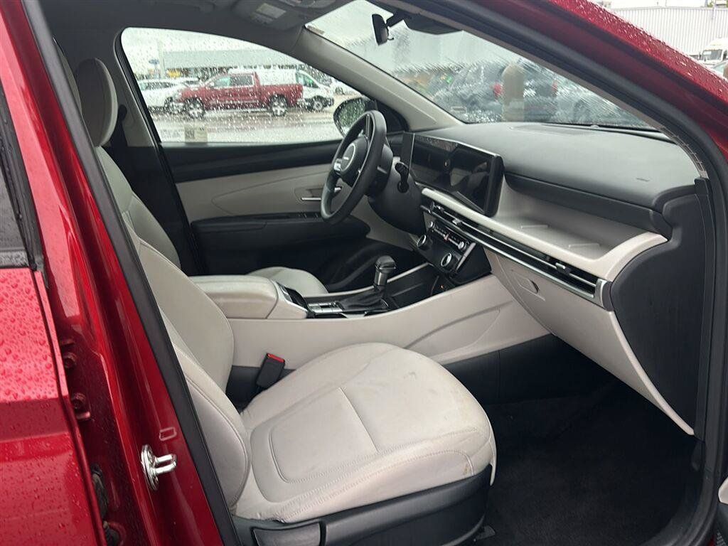 Certified 2025 Hyundai Tucson SEL AWD/4WD image 10