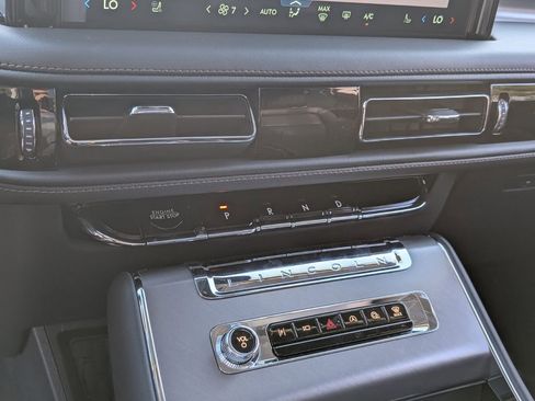 New 2026 Lincoln Aviator 2WD w/ Jet Appearance Package image 20