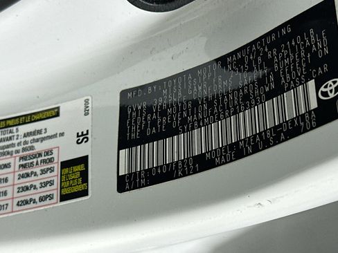 Used 2024 Toyota Corolla LE image 12