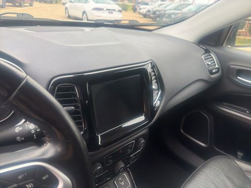 Used 2021 Jeep Compass Limited AWD/4WD image 21