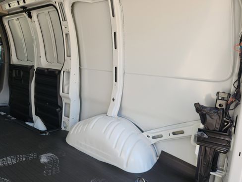 New 2025 Chevrolet Express 2500 image 34