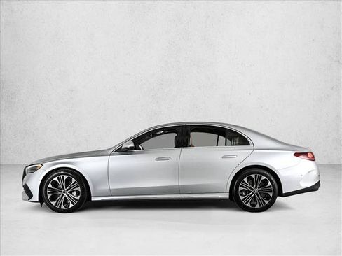New 2026 Mercedes-Benz E 450 4MATIC Sedan image 9