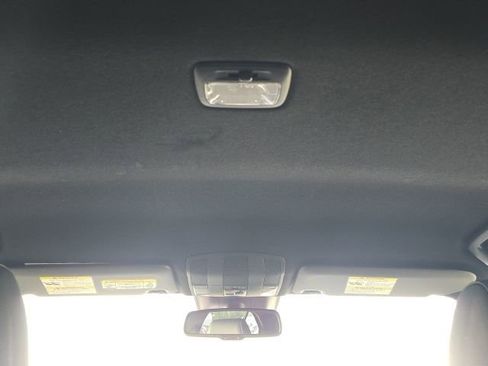 Used 2025 Mitsubishi Eclipse Cross image 39