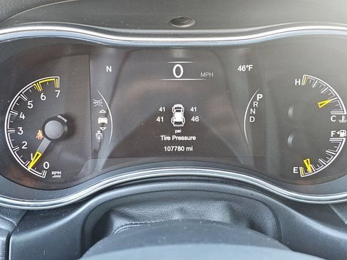 Used 2018 Jeep Grand Cherokee Limited AWD/4WD image 32