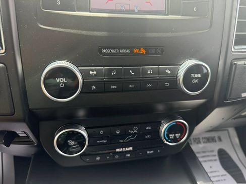 Used 2020 Ford Expedition XL AWD/4WD image 10