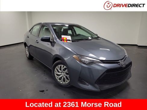 Used 2017 Toyota Corolla LE image 1