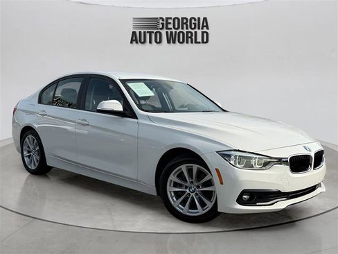 Used 2018 BMW 320i Sedan image 7