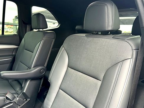 Used 2026 Buick Enclave Preferred FWD image 19