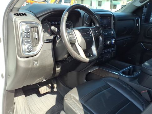 Used 2022 GMC Sierra 3500 Denali w/ Denali Ultimate Package AWD/4WD image 21