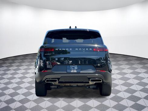 Used 2024 Land Rover Range Rover Sport SE AWD/4WD image 9