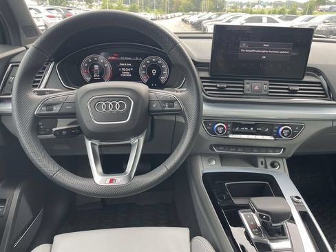 Certified 2025 Audi Q5 2.0T Premium Plus AWD/4WD image 14