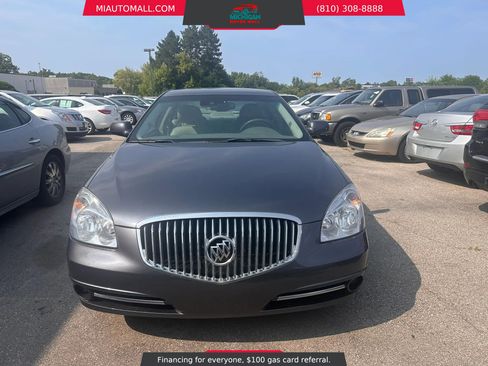 Used 2011 Buick Lucerne CXL FWD image 2
