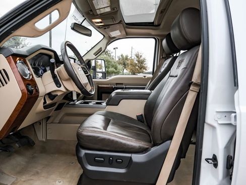 Used 2016 Ford F250 King Ranch w/ FX4 Off-Road Package image 29